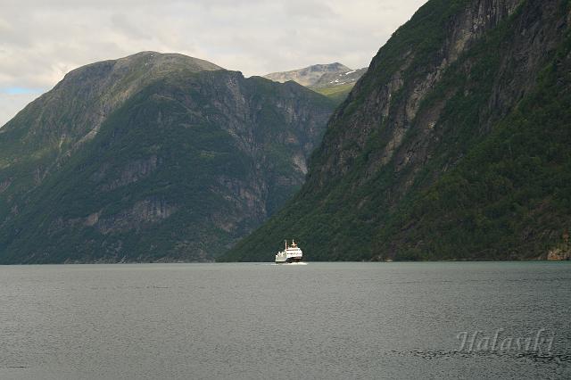 Norwegia (1888).JPG - Norwegia - Geirangerfjorden (prom z Hellesylt do Geiranger)